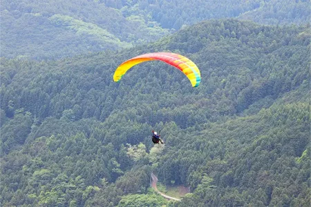 【レポート2024#4】全国NO.1のフライト率！鳥のように空を飛べる！「ときがわパラグライダースクール」
