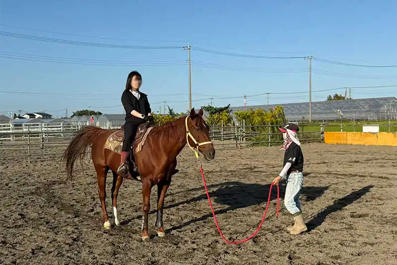 【レポート2025#22】乗馬体験だけじゃない！馬とのふれあいで癒される「彩ホースランチ」♪