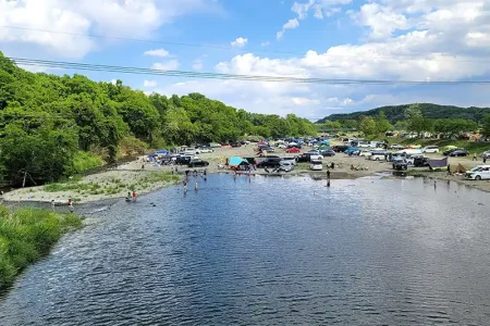 らんざん都幾川学校橋広場