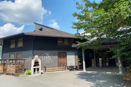 【キャンプレポート＃8】　川と自然に囲まれた里山グランピングリゾート「ときたまひみつきちCOMORIVER」